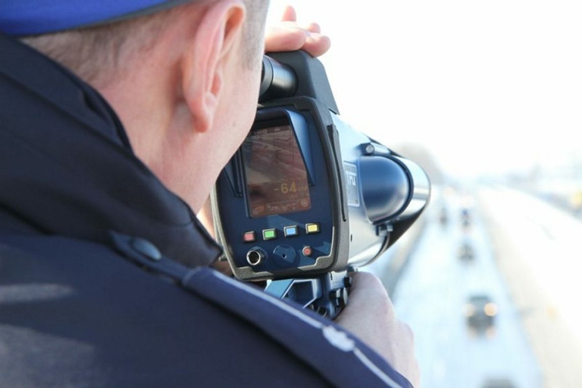 Na widok policjantów zamienił się miejscami z pasażerem