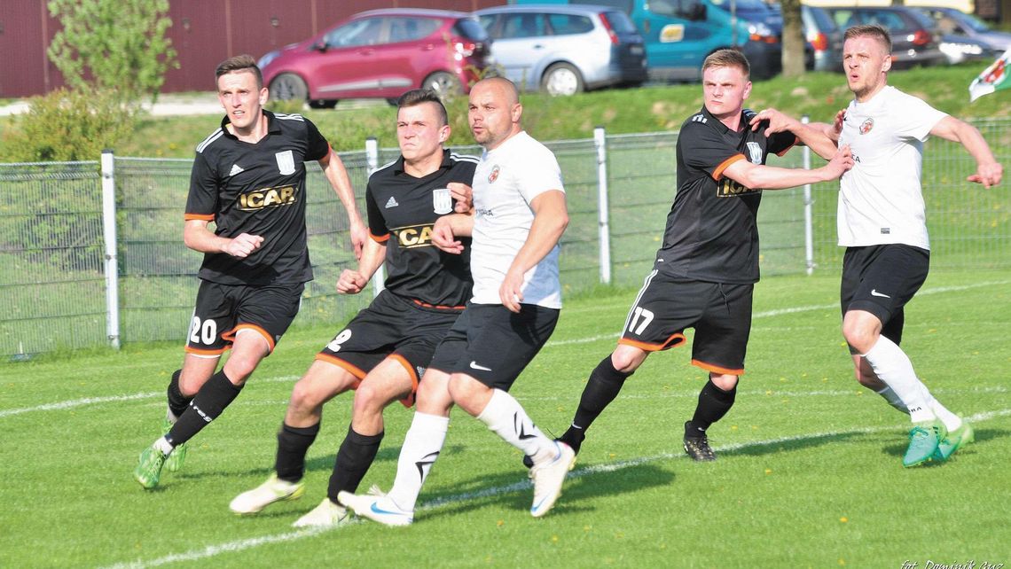 Na wiosnę odpalili z formą. Ogniwo Wierzbica zostaje w klasie okręgowej