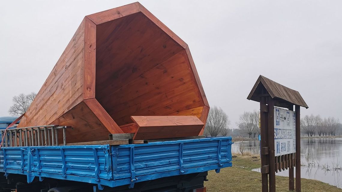 Nad Bugiem stawiają wielkie tuby. Po co? 