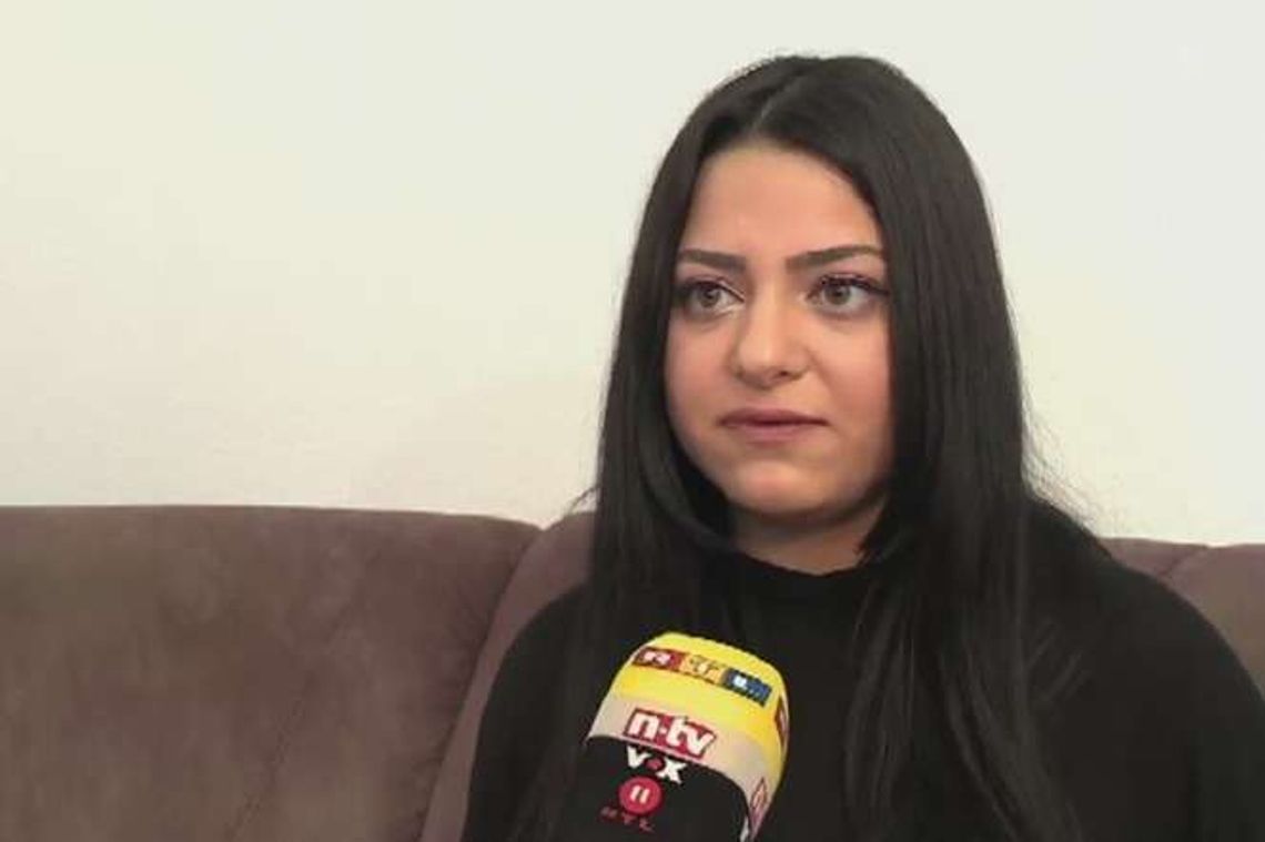 "Nagle mężczyźni zaczęli nas dotykać". Zuchwałe ataki na kobiety w Niemczech (wideo)