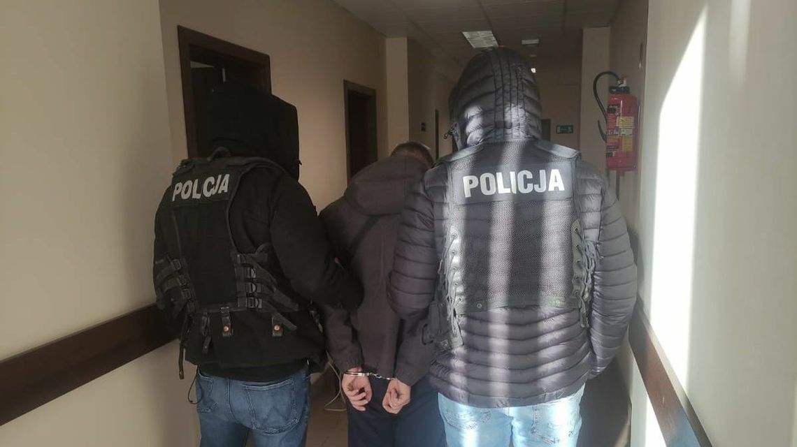 Nagły telefon na 112 i krótka wiadomość: Bomba na lotnisku