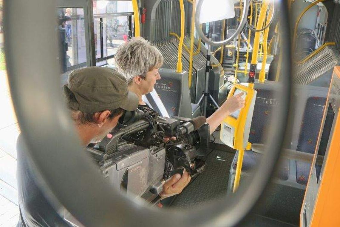 Nagrywają spot telewizyjny. W roli głównej autobus miejski
