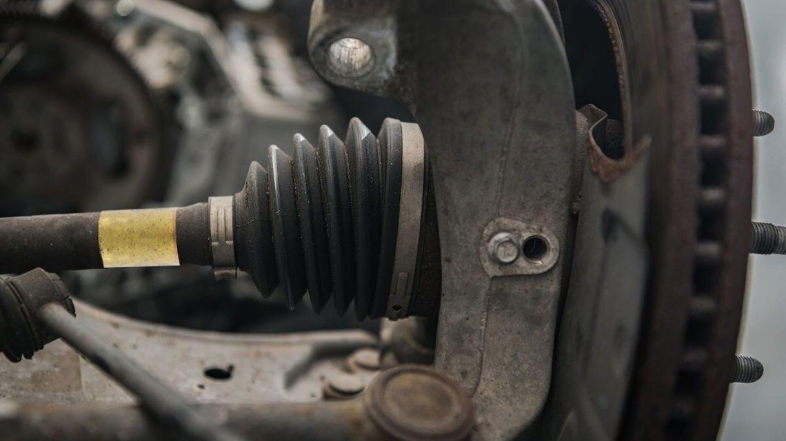 Najczęstsze usterki mostów napędowych i jak je naprawić Najczęstsze usterki mostów napędowych i jak je naprawić
