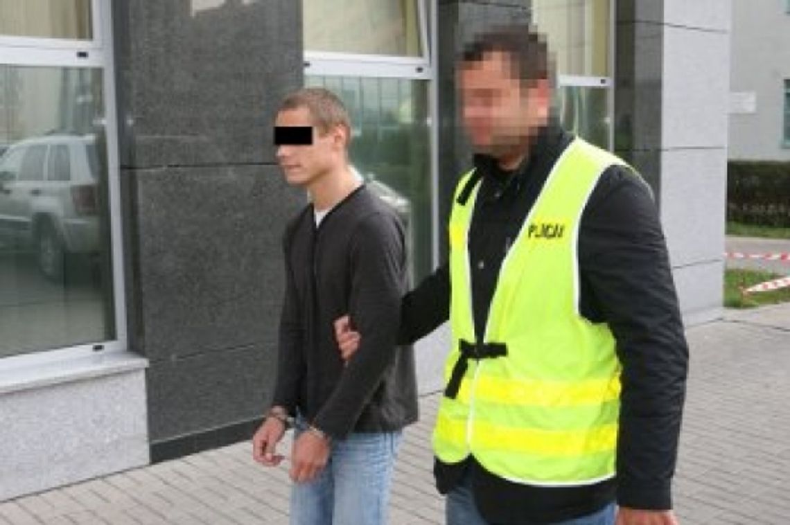 Najlepszy policjant znów w akcji. Na zakupach złapał złodziei