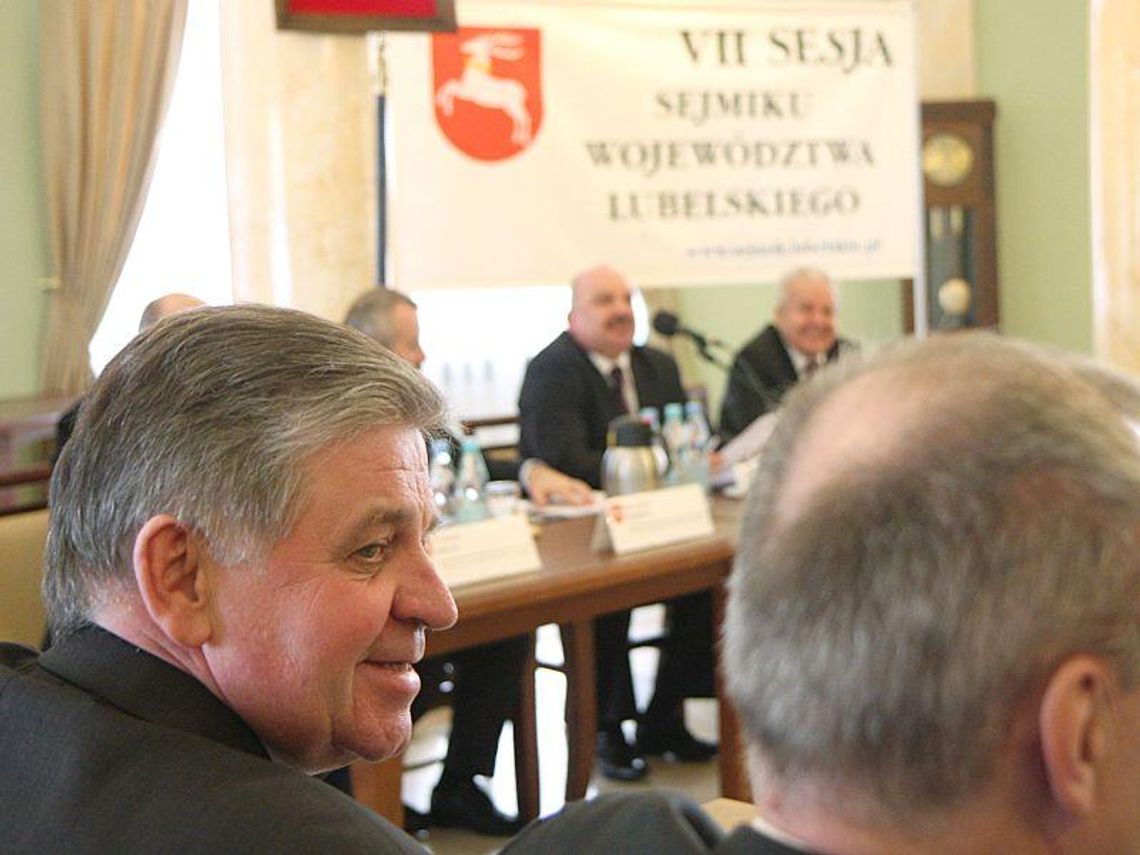 Najpierw go odwołali a potem przywrócili. Odprawę da dzieciom