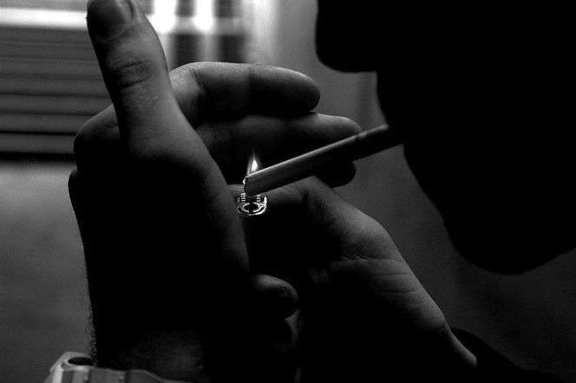 Najpierw podejrzewała męża. Ale okazało się, że mieszkają z kimś jeszcze pod jednym dachem