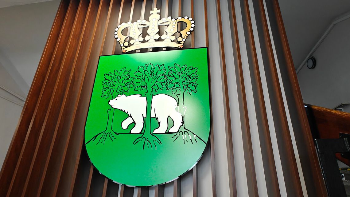 Najpierw ślub, potem zaręczyny. Protokolarny chaos na nadzwyczajnej sesji w Chełmie Herb Miasta Chełm
