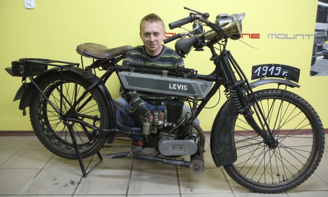 Najstarszy motocykl w Polsce u kolekcjonera ze Świdnika Najstarszy motocykl w Polsce u kolekcjonera ze Świdnika
