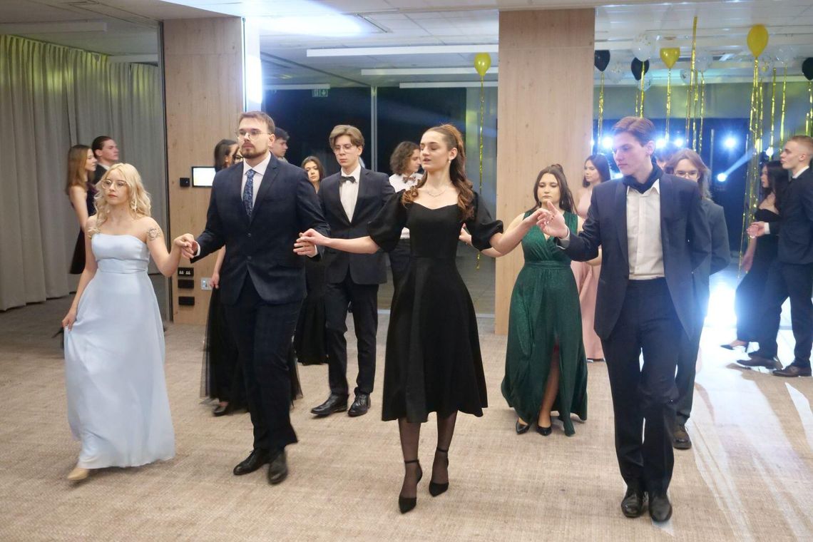 Najważniejszy bal w życiu za nimi. Studniówka Liceum Śródziemnomorskiego w Lublinie Najważniejszy bal w życiu za nimi. Studniówka Liceum Śródziemnomorskiego w Lublinie