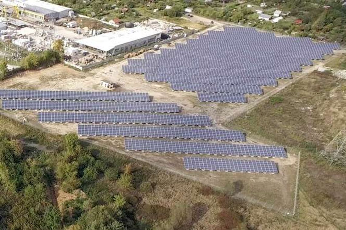 Największa farma fotowoltaiczna zbudowana na wysypisku śmieci