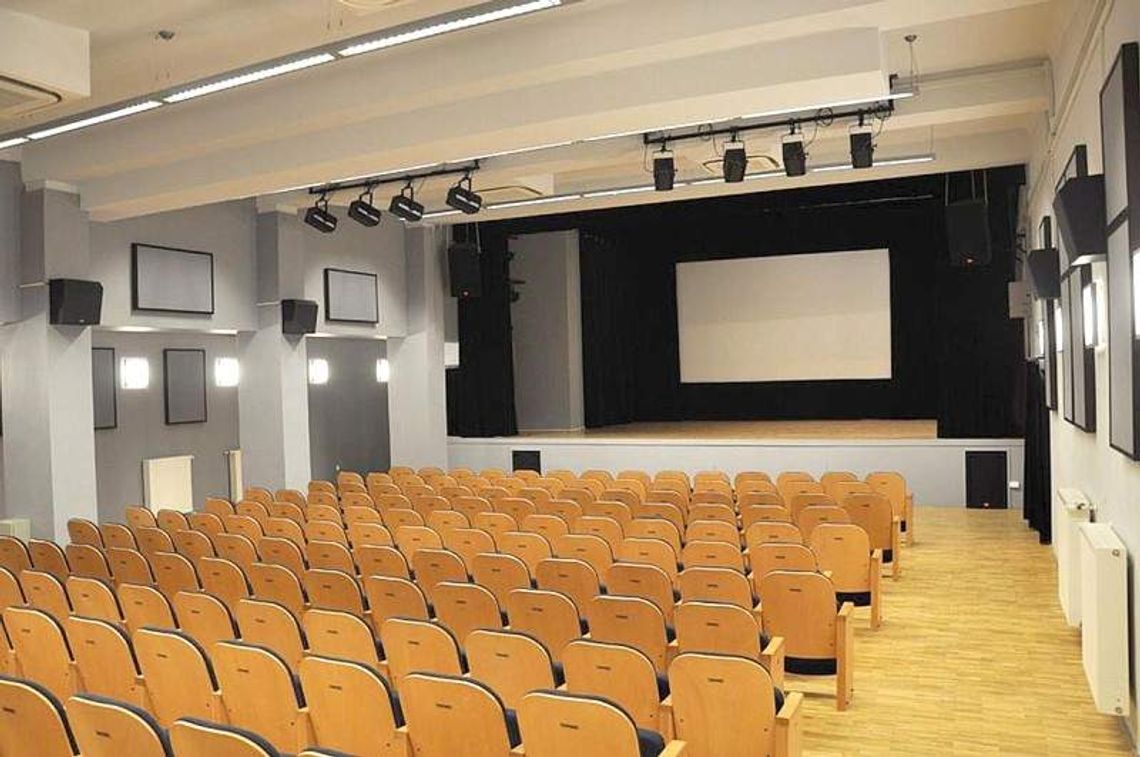 Nałęczów. Wreszcie nowości na dużym ekranie Nałęczów. Wreszcie nowości na dużym ekranie