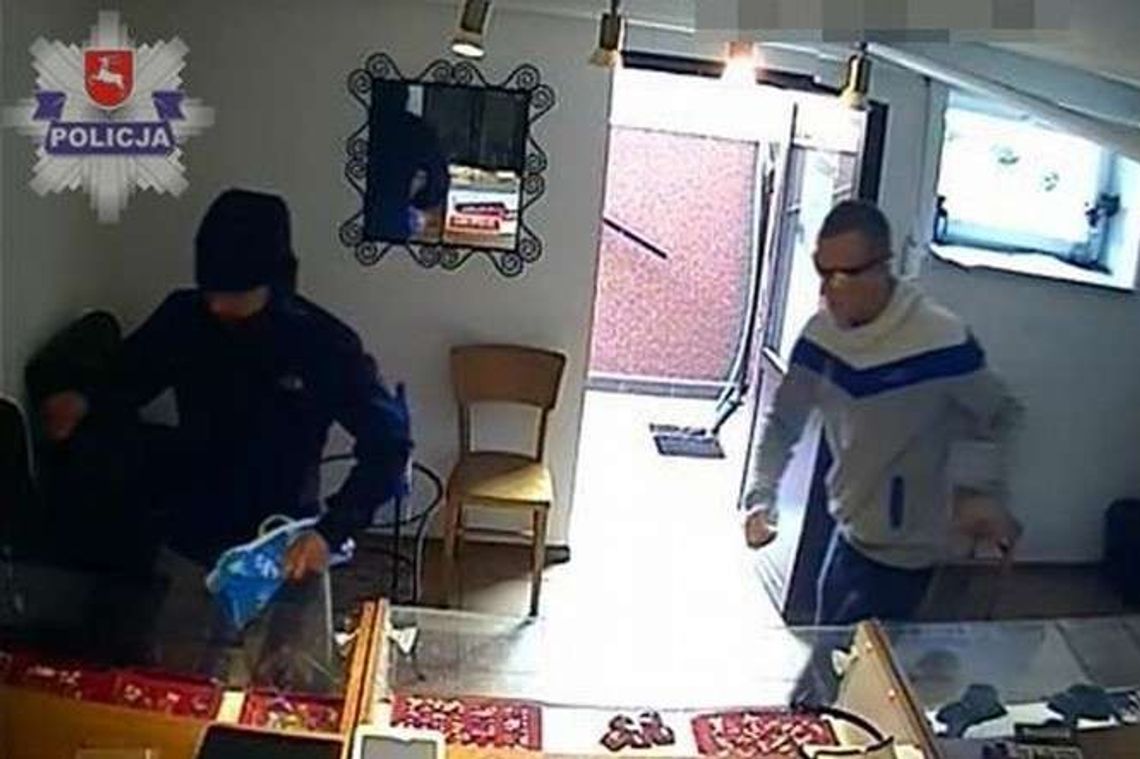 Napad na jubilera w Dęblinie. Zobacz film