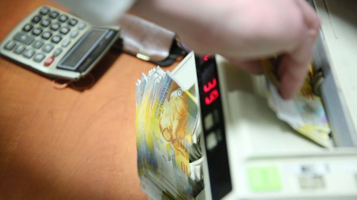 Napad na kantor w Puławach. Właściciel nie dał się bandycie