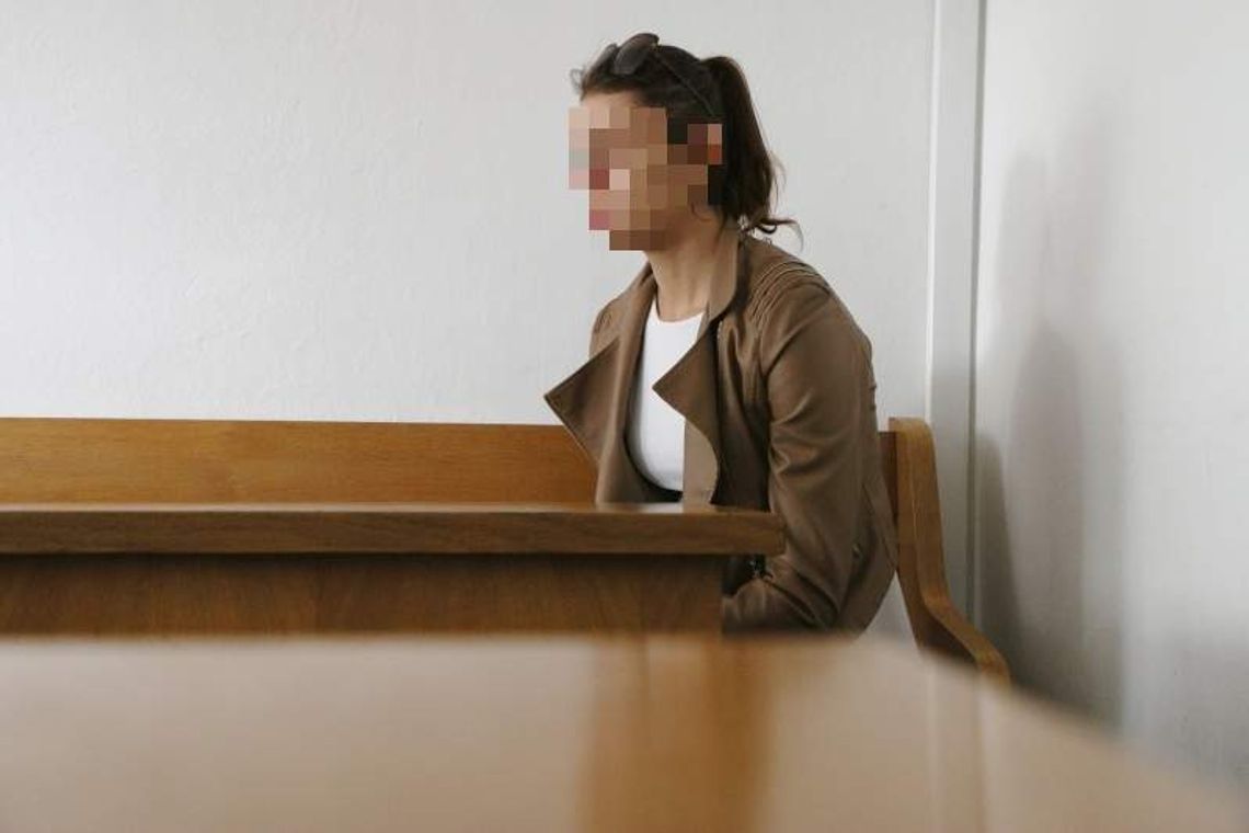 Napadła na uczennice razem z koleżankami. Pobiły, zabrały książki. Jest wyrok