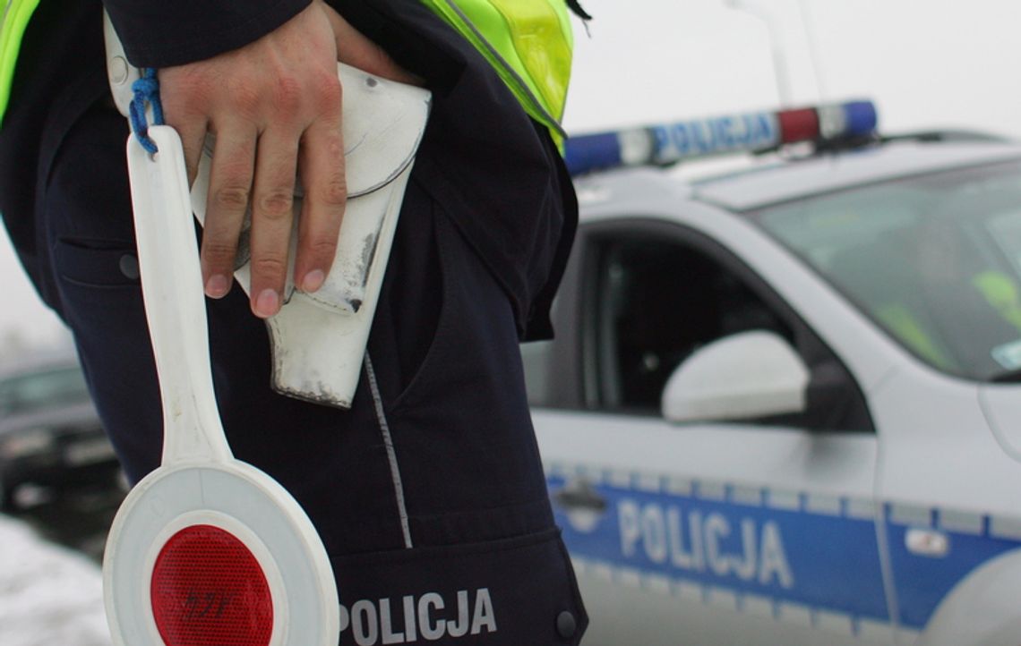 Napadli na policjantów w centrum miasta. \"Strzelaj, zabij jednego z nas!\" Napadli na policjantów w centrum miasta. \"Strzelaj, zabij jednego z nas!\"