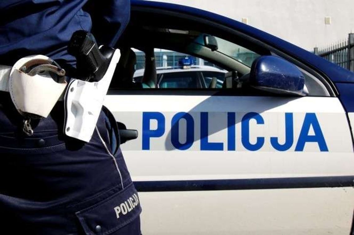 Napadli na przechodniów. Policjanci mają bandytów, szukają ofiar