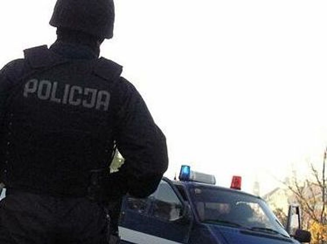 Napadli na stację paliw z bronią w ręku. Są zatrzymania