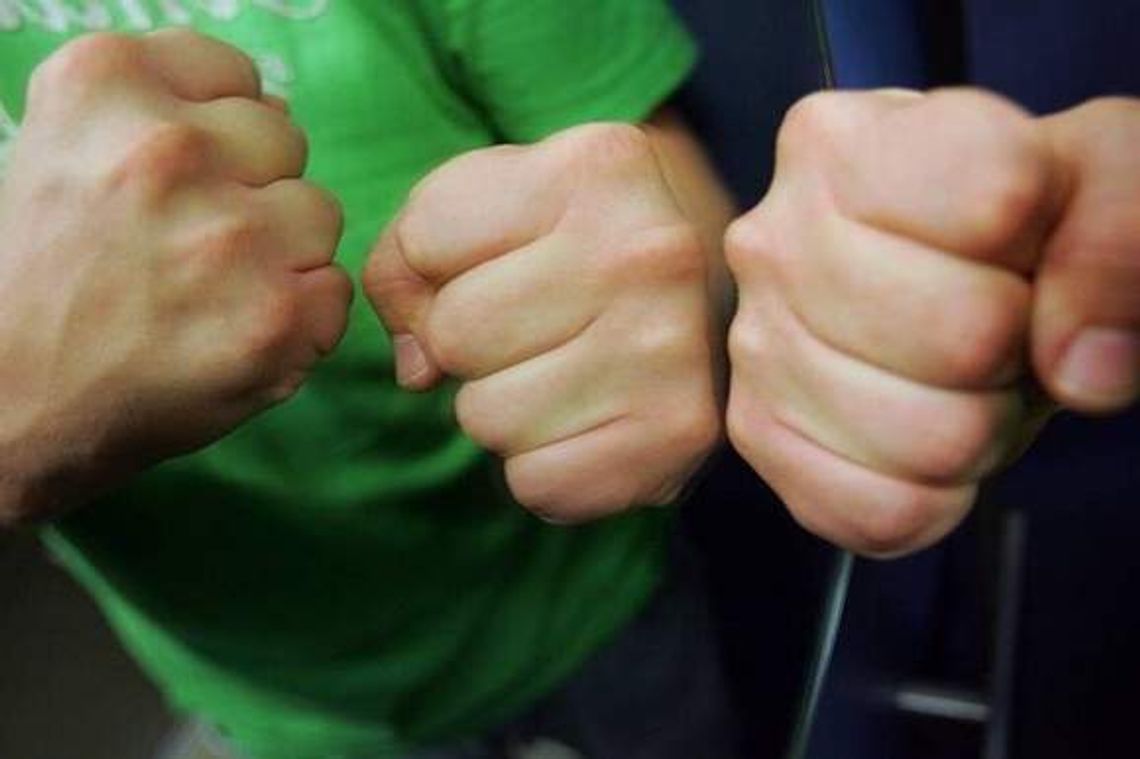 Napadli na studenta, pobili go i zabrali mu telefony Napadli na studenta, pobili go i zabrali mu telefony