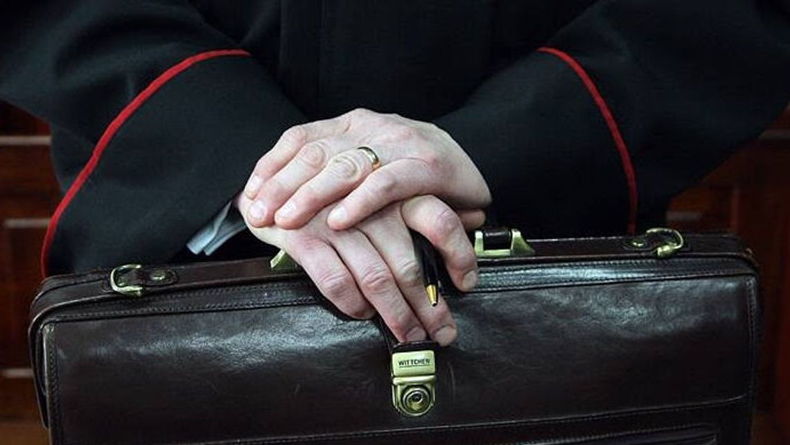 Napaść i oszustwa. Kolejne problemy szefa kancelarii z Lublina Napaść i oszustwa. Kolejne problemy szefa kancelarii z Lublina