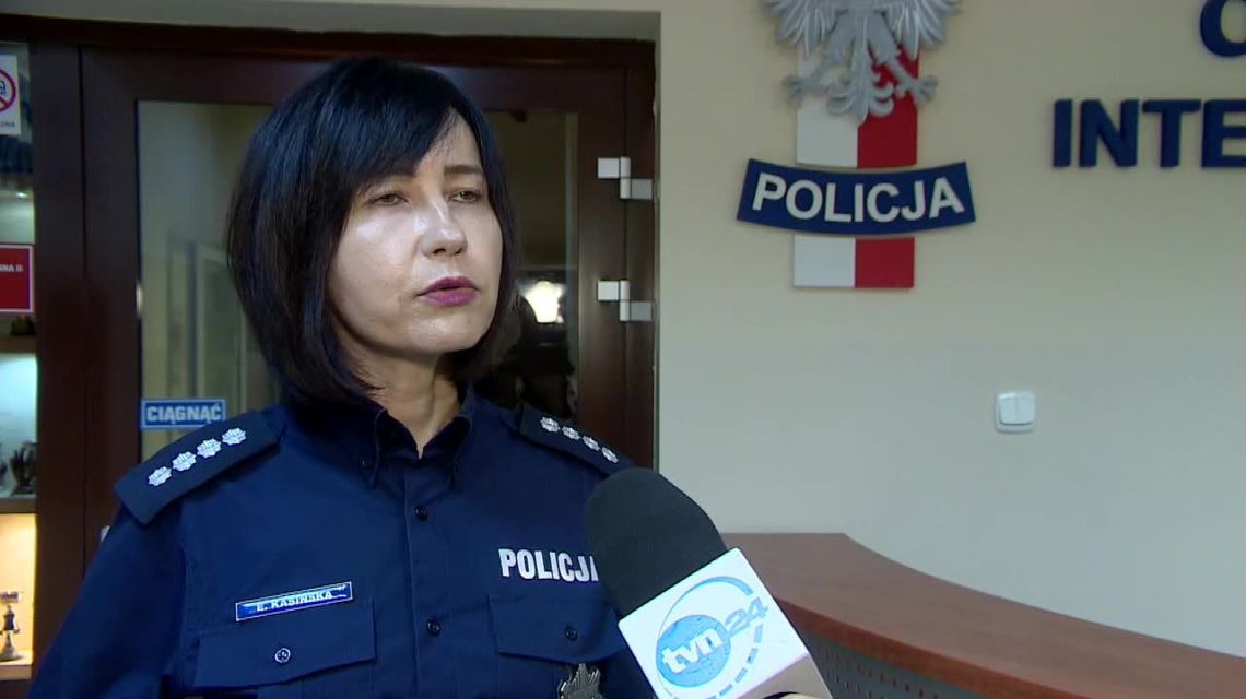 Naruszenie ciszy wyborczej. Mężczyzna jeździł samochodem obklejonym plakatami wyborczymi