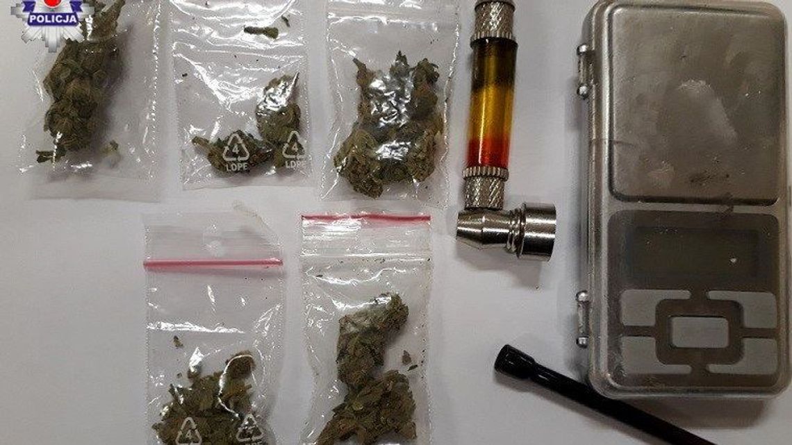 Nastolatek miał przy sobie marihuanę. Grozi mu więzienie