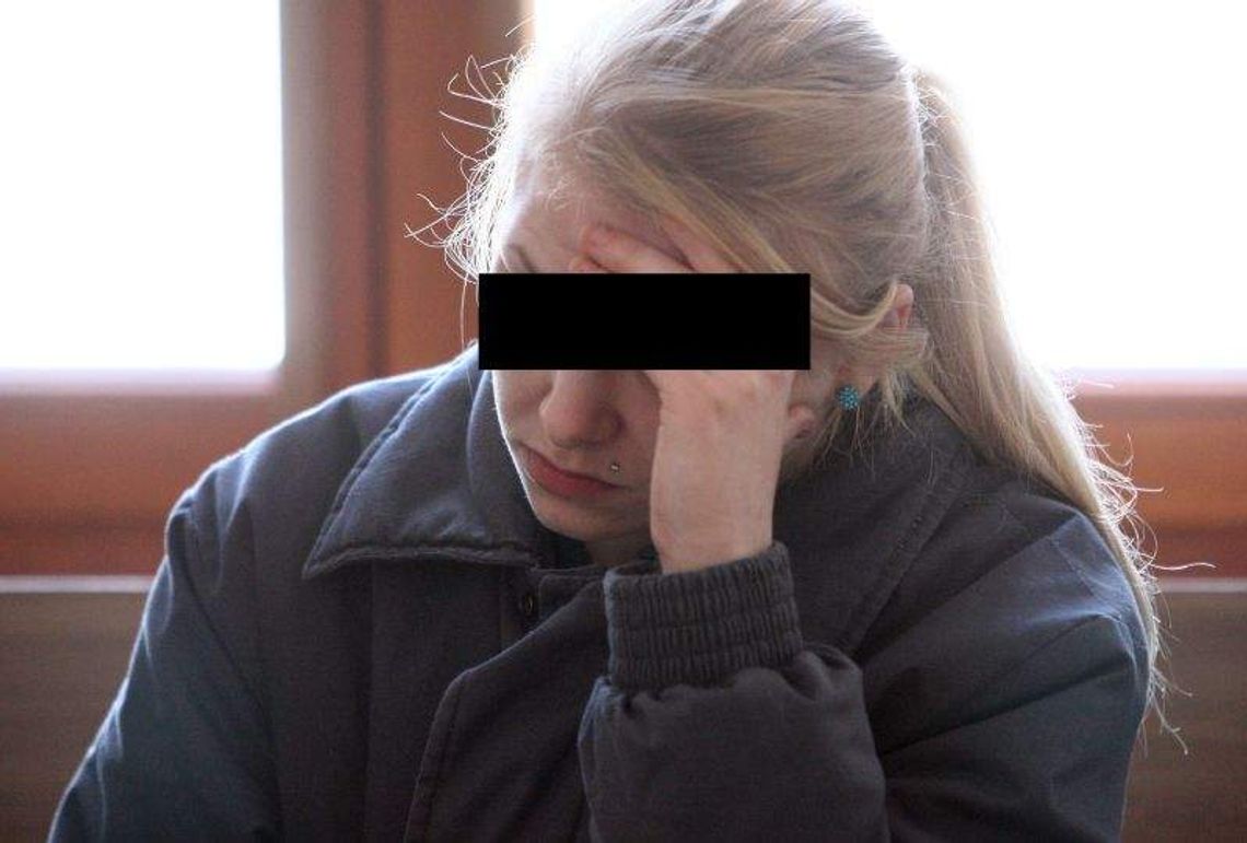 Nastolatka pobiła ludzi w centrum miasta. Poprosiła o dwa lata więzienia