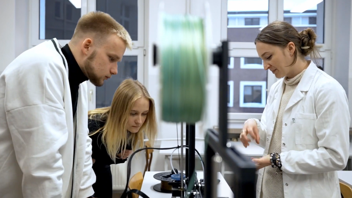 Nastoletni naukowcy chcą rewolucjonizować świat. Pomaga im w tym uczelnia