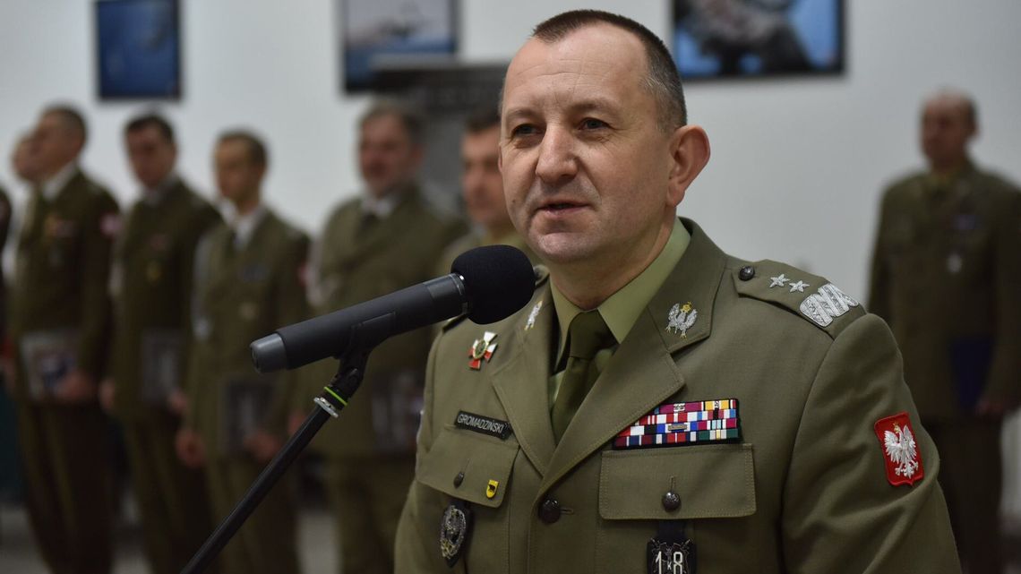 Natychmiastowe odwołanie generała Gromadzińskiego. Służby go prześwietlają 