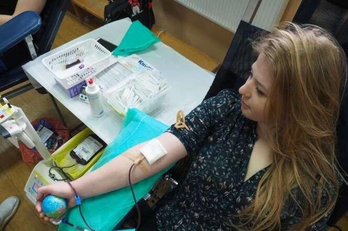 Nauczyciele i uczniowie oddali krew. " Od dawna chciałem to zrobić" Nauczyciele i uczniowie oddali krew. " Od dawna chciałem to zrobić"