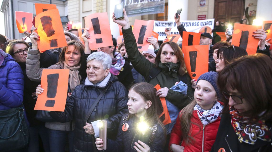 Nauczyciele odpuścili, strajk zawieszony. "Teraz wszyscy będą się z nas tylko śmiać"