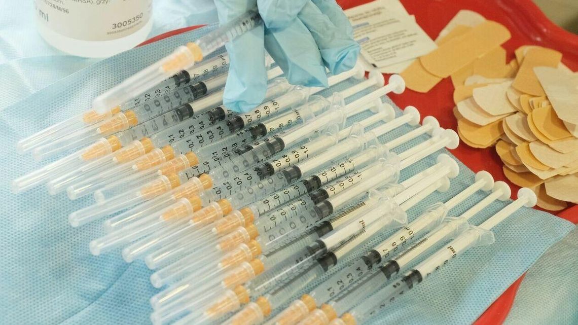 Naukowcy: Szczepienia przeciw COVID-19 w czasie ciąży nie uszkadzają łożyska