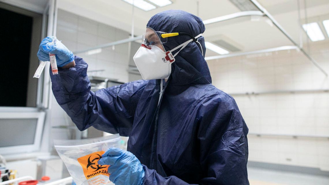 Naukowcy wytypowali setki substancji, które potencjalnie mogłyby zwalczać COVID-19