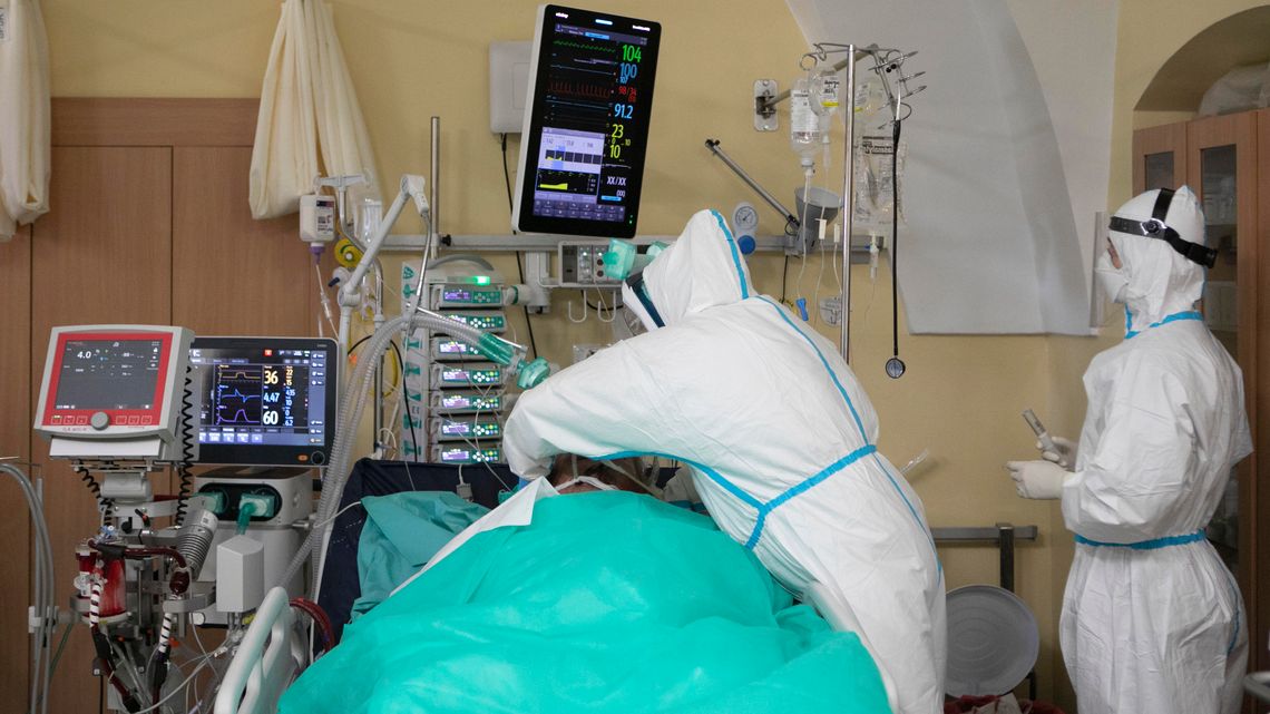 Naukowcy z PAN: "Jeśli nie zmienimy naszego postępowania, to za miesiąc spotka nas tragedia"