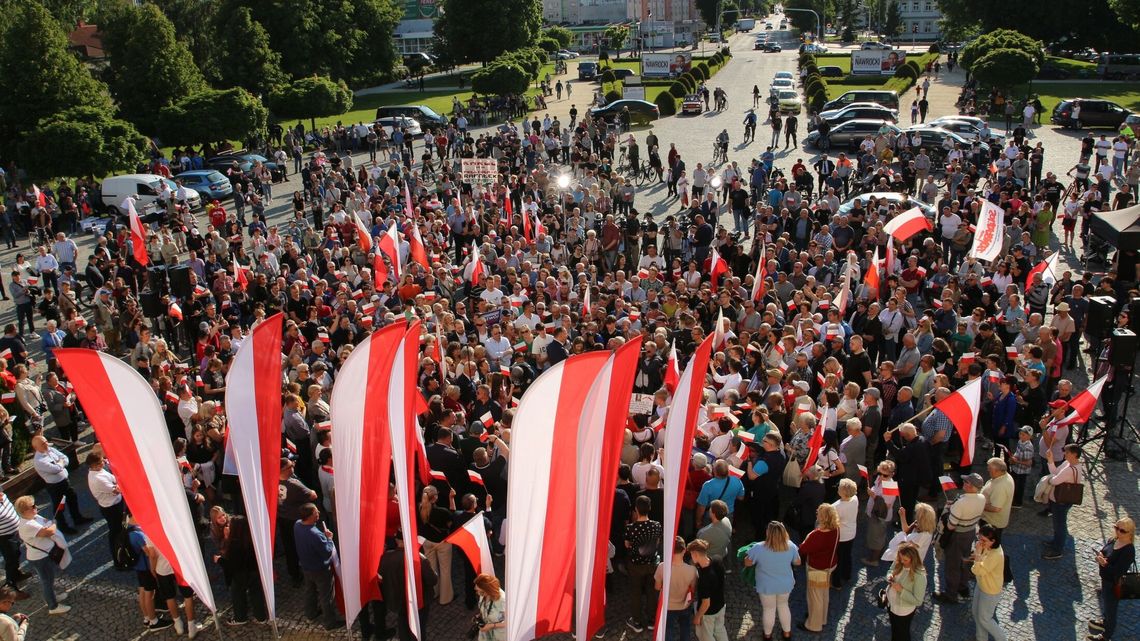 Nawrocki w Lubartowie: "Te wybory są o tym, czyja będzie Polska" Nawrocki w Lubartowie: "Te wybory są o tym, czyja będzie Polska"