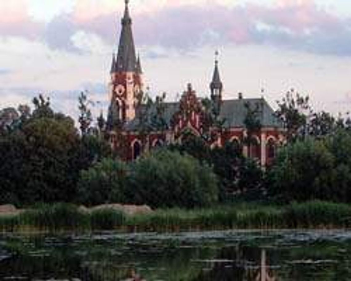 Neogotycki kościół w Mełgwi (nr 69) - 8 głosów