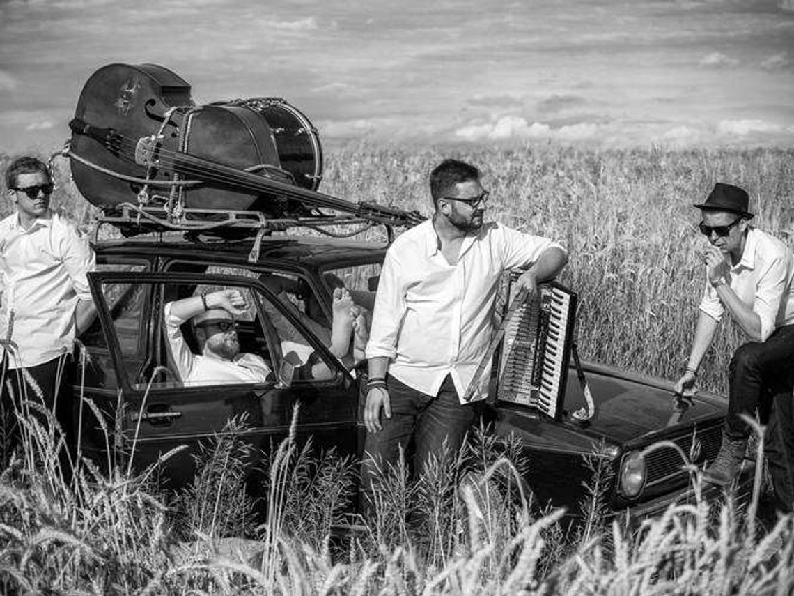 NeoKlez w Trzecim Księżycu