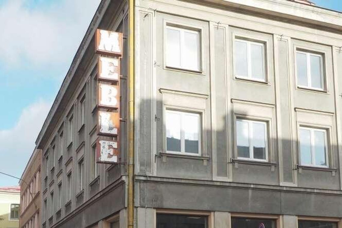 Neon z byłego Hebanu nie trafi na śmietnik. Co się z nim stanie?