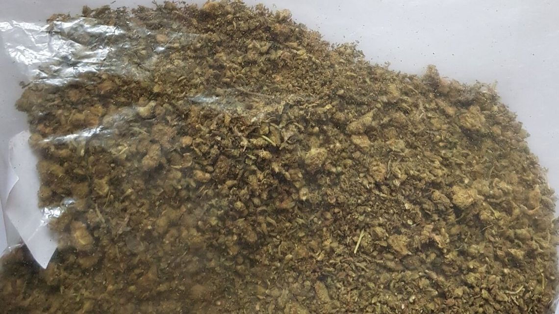 Nerwowo zerkał na samochód. W środku przewoził nielegalny towar