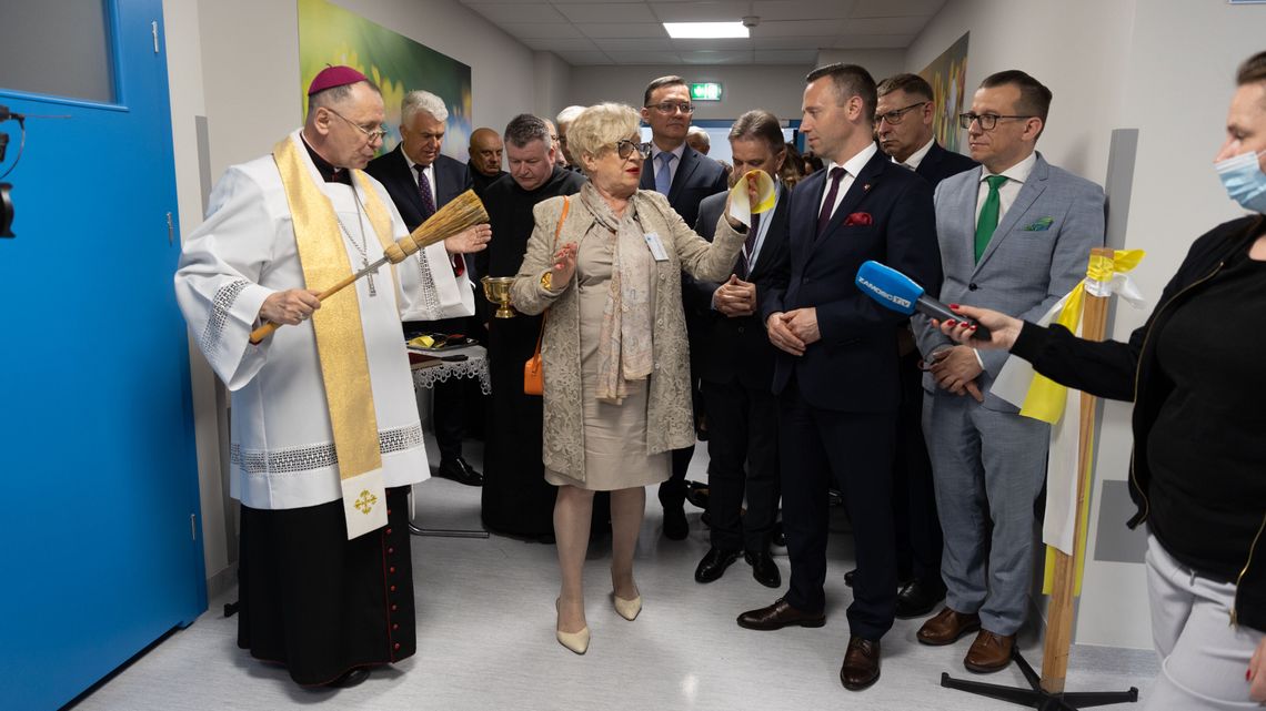 Neurologia w szpitalu „papieskim” jak spod igły. "Warunki są naprawdę komfortowe" [zdjęcia]