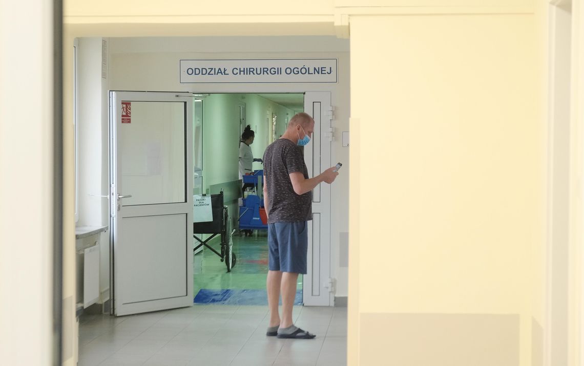 pacjent na szpitalnym oddziale