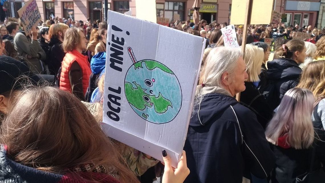 Nie będzie lekcji o zmianach klimatycznych. Minister edukacji nie widzi takiej potrzeby