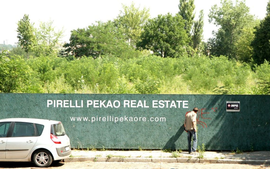 Nie będzie osiedla Pirelli. Deweloper sprzedaje grunty Nie będzie osiedla Pirelli. Deweloper sprzedaje grunty