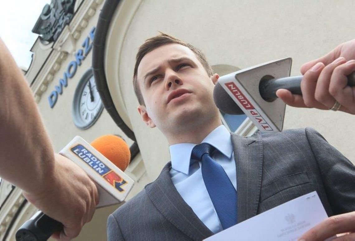 Nie będzie pociągów Lublin-Rzeszów. Za dużo pasażerów Nie będzie pociągów Lublin-Rzeszów. Za dużo pasażerów