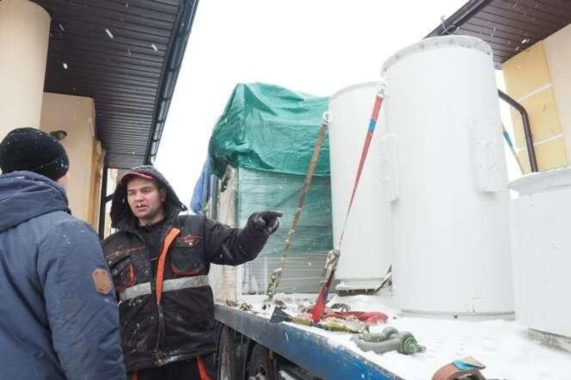 Nie chcą spopielarni, pilnowali drogi przez 225 dni. Inwestor znalazł sposób i przywiózł piec