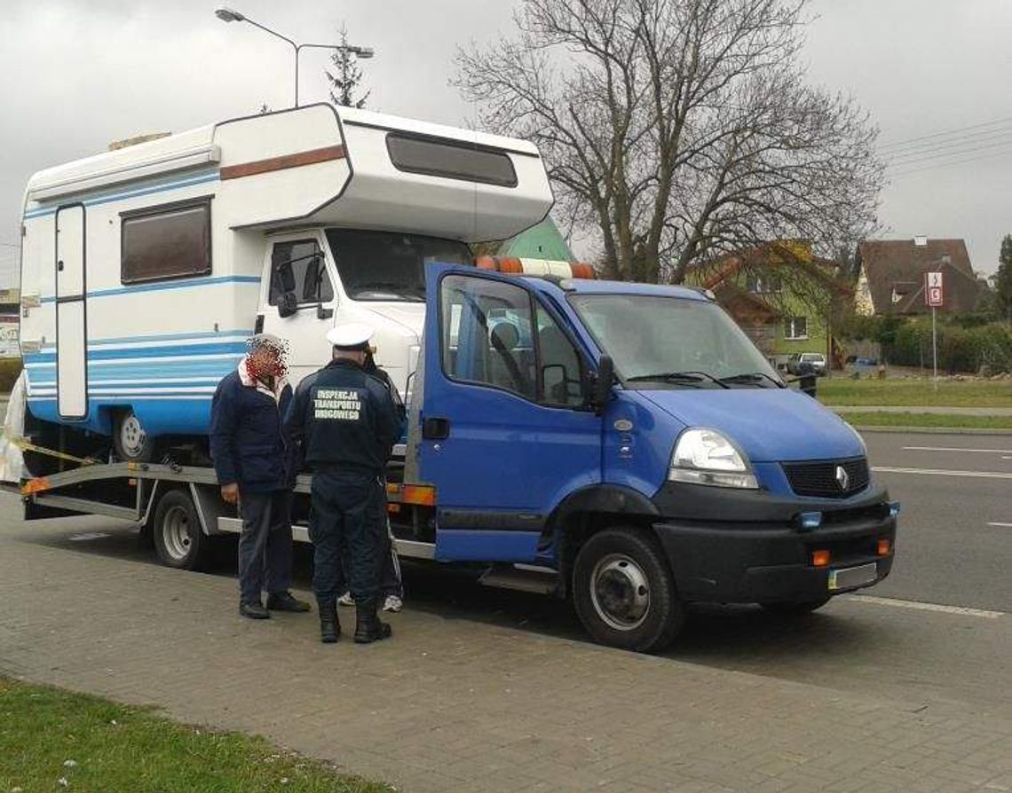 Nie chciał stresować psa, złamał przepisy i dostał mandat Nie chciał stresować psa, złamał przepisy i dostał mandat