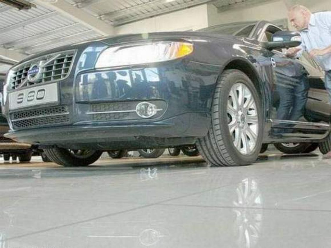 Nie kupili luksusowego volvo dla lotniska, uniknęli problemów