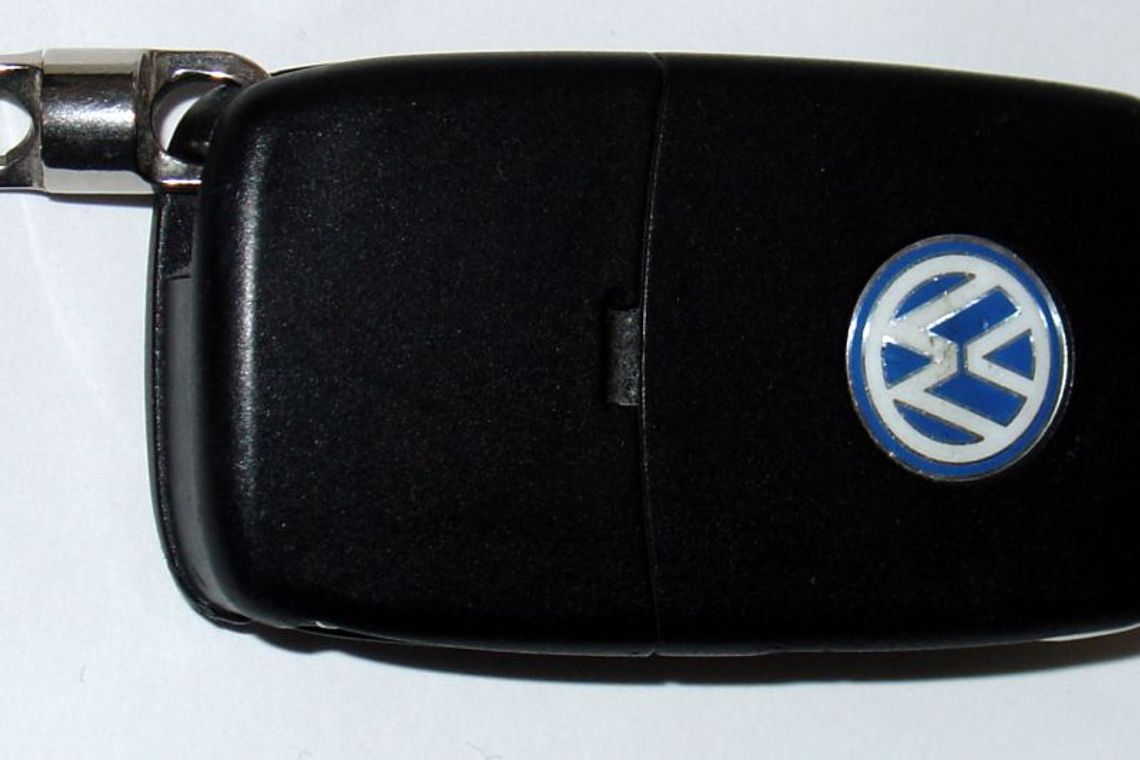 Nie lubili volkswagenów. Zniszczyli sześć aut