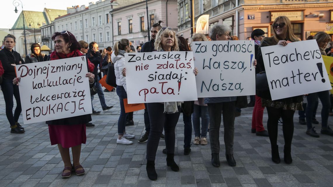 Nie ma porozumienia, strajk nauczycieli trwa. Niepewność wokół matur