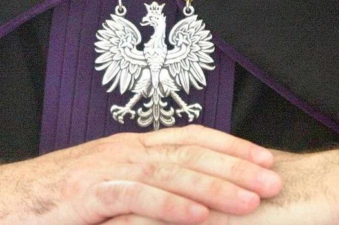 Nie mieli pracy, więc kradli „na wnuczka”. Teraz będą musieli oddać pieniądze