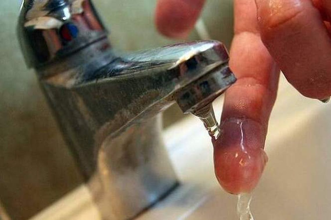 Nie mogą pić wody ani się myć. Bakterie coli w wodociągu